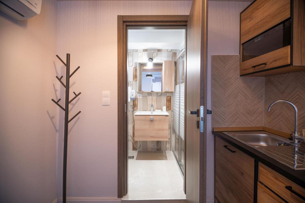Niki Athens Suites - Cosy Suite In The Historical Center Of Athene Buitenkant foto