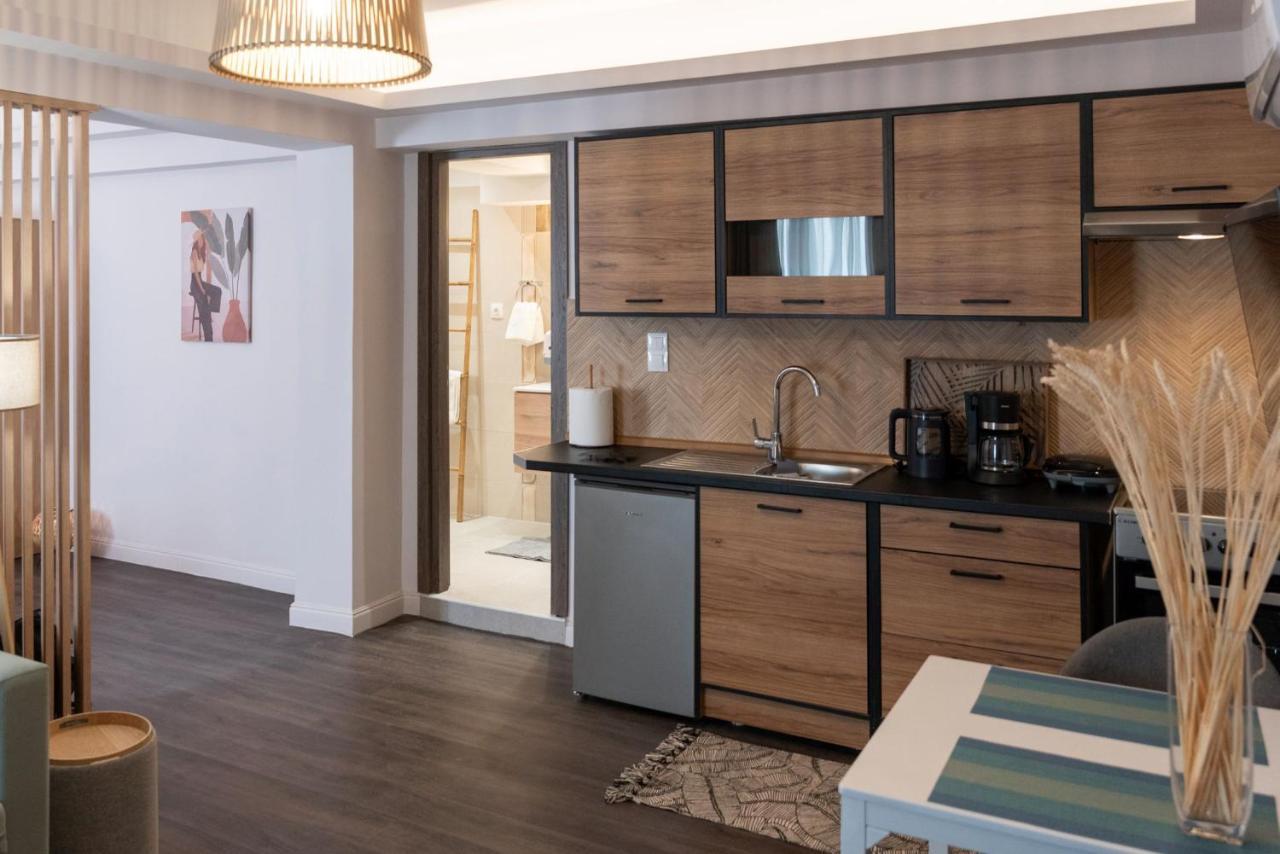 Niki Athens Suites - Cosy Suite In The Historical Center Of Athene Buitenkant foto